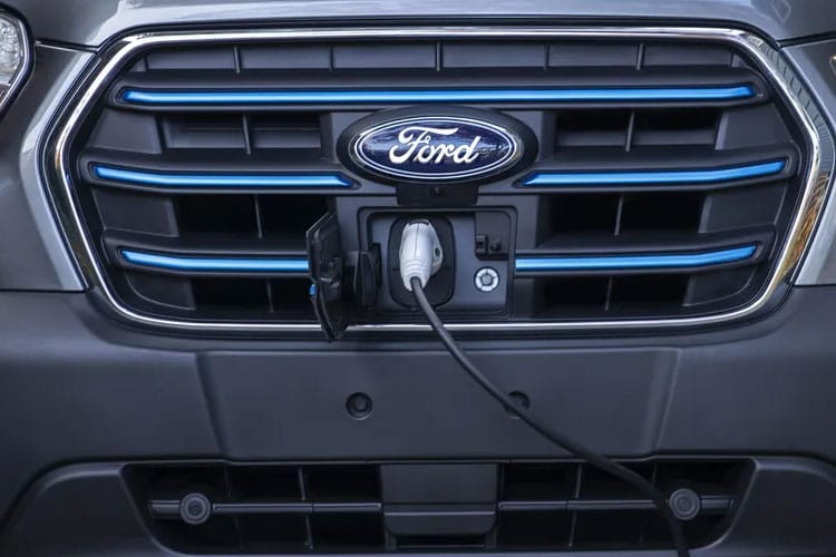 3924000 198kW 68kWh H2 Trend Van Auto [Nav]
