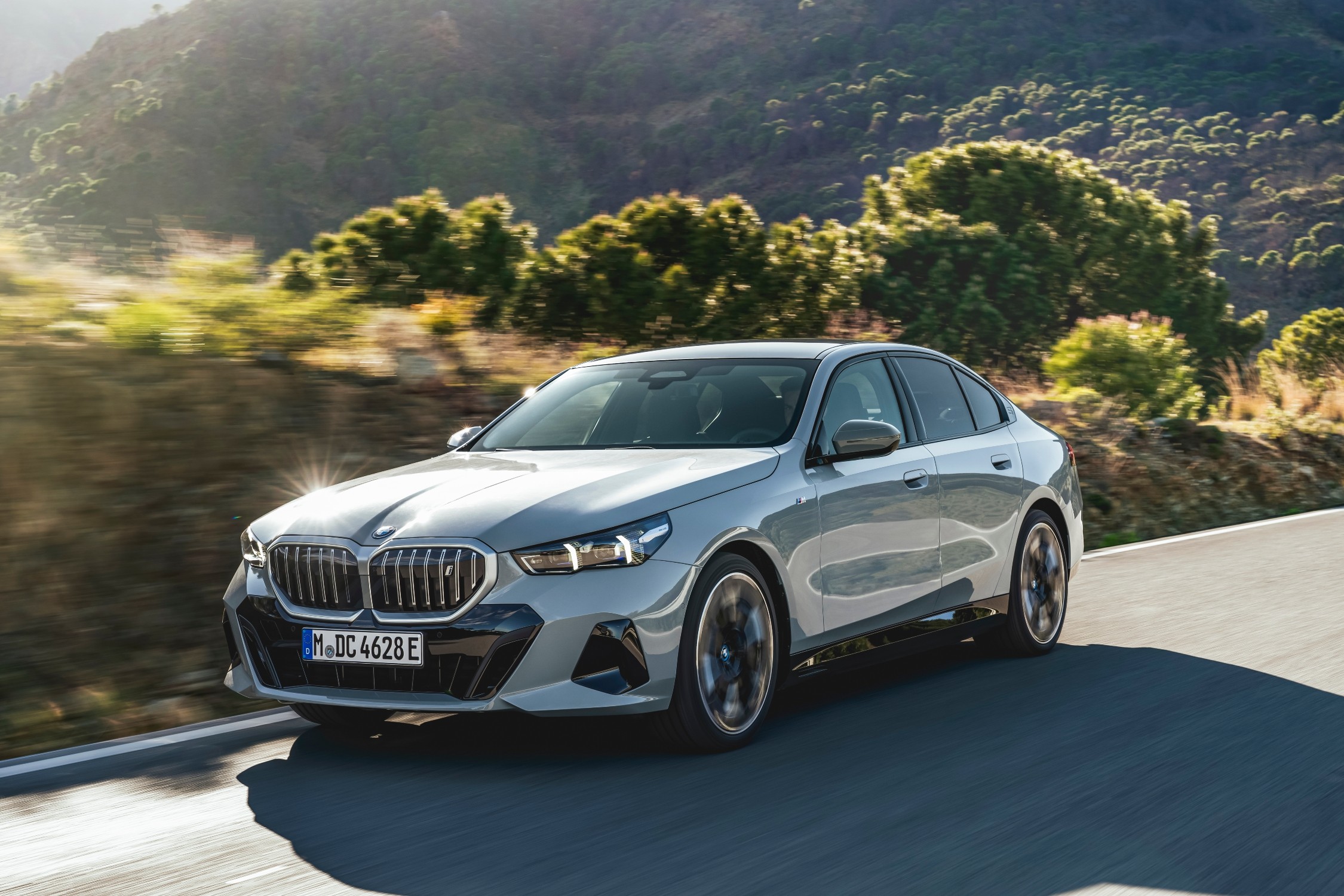 Unleashing the Power of Electric: Introducing the Game-Changing BMW i5