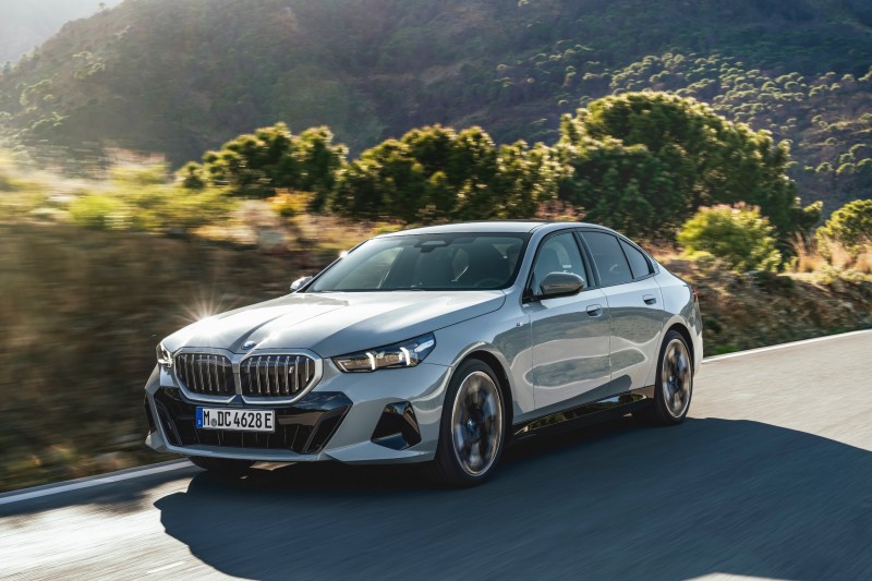 Unleashing the Power of Electric: Introducing the Game-Changing BMW i5